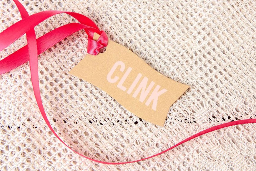 Custom Hang Tags Printing: Design, Materials, and Branding Strategies