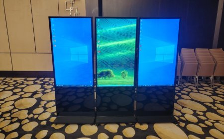 How Touch Screens Elevate Engagement at Events in 2025