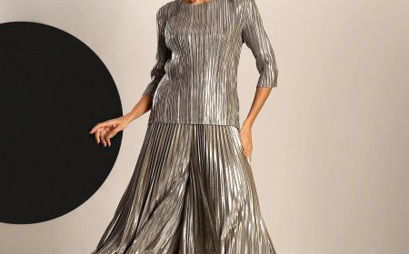 Sparkle in Style: Buy Metallic Dress for Ladies with Confidence