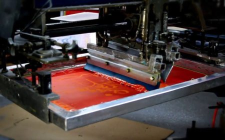 Screen Printing Shirts: The Best and Long-Lasting Printing Method