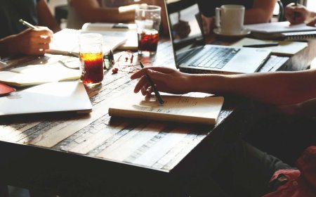 How to Master Academic Writing through Controversial Discussion Topics and Effective Thesis Support